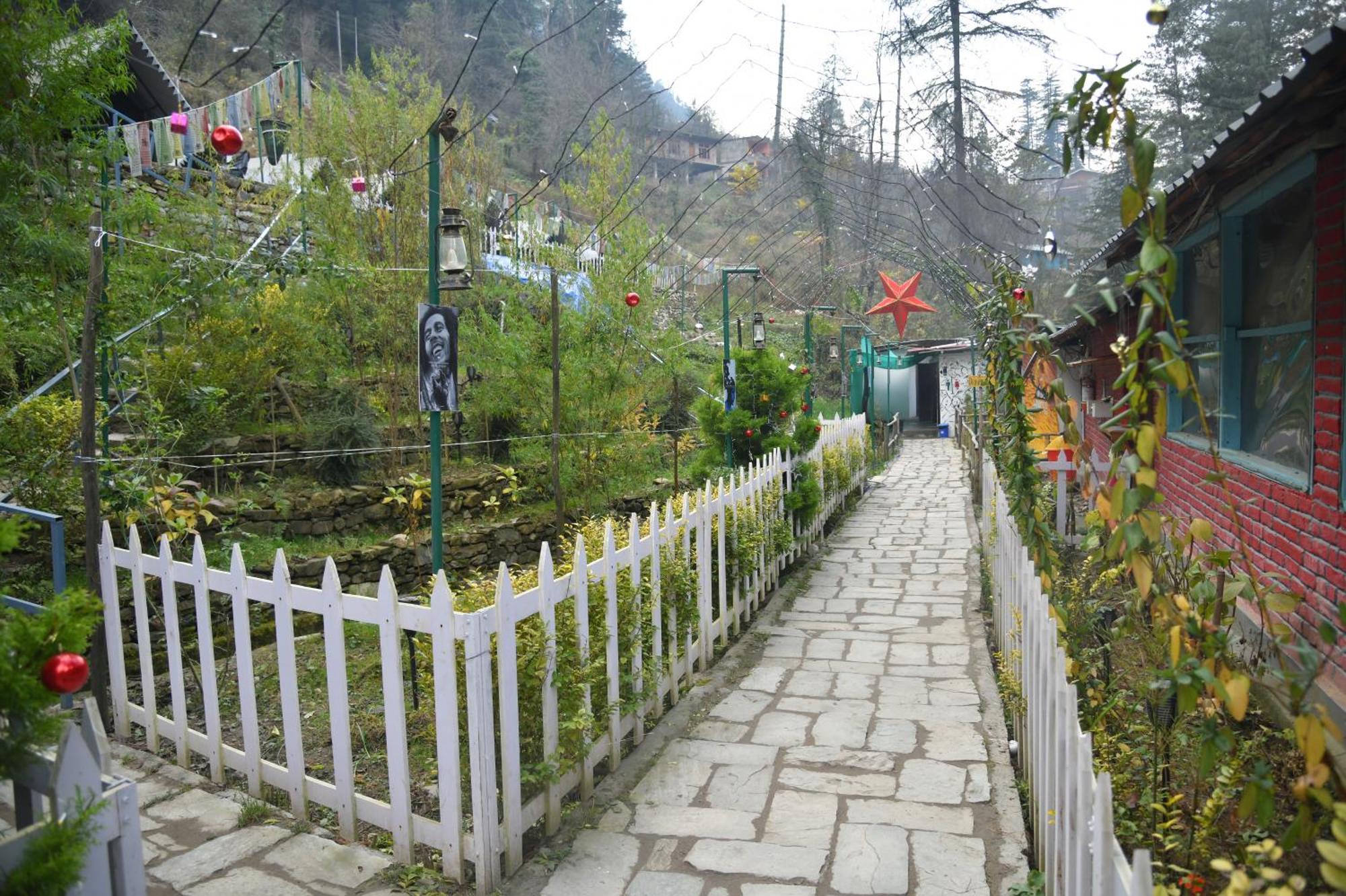 Himtrek Riverside Camps, Kasol Buitenkant foto