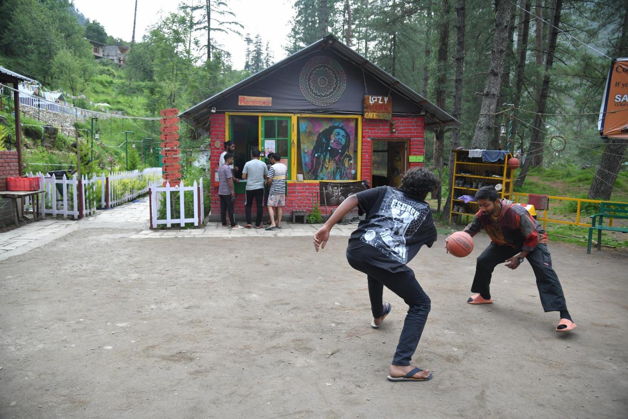 Himtrek Riverside Camps, Kasol Buitenkant foto
